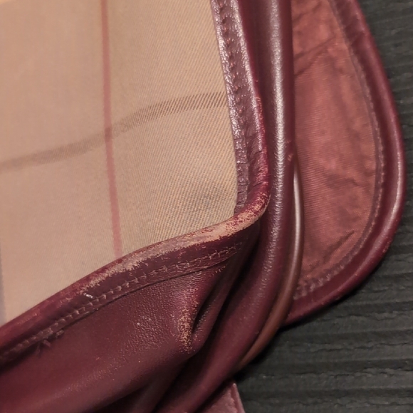 Vintage Burberry Crossbody - Picture 6 of 6